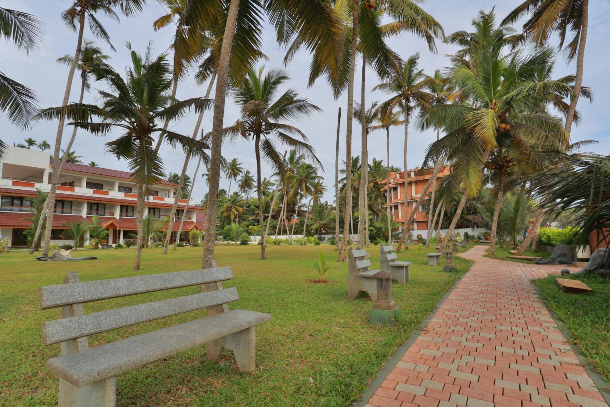 Lagoona Beach Resort Kovalam Exterior foto